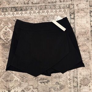 NWT Aqua Black Skort